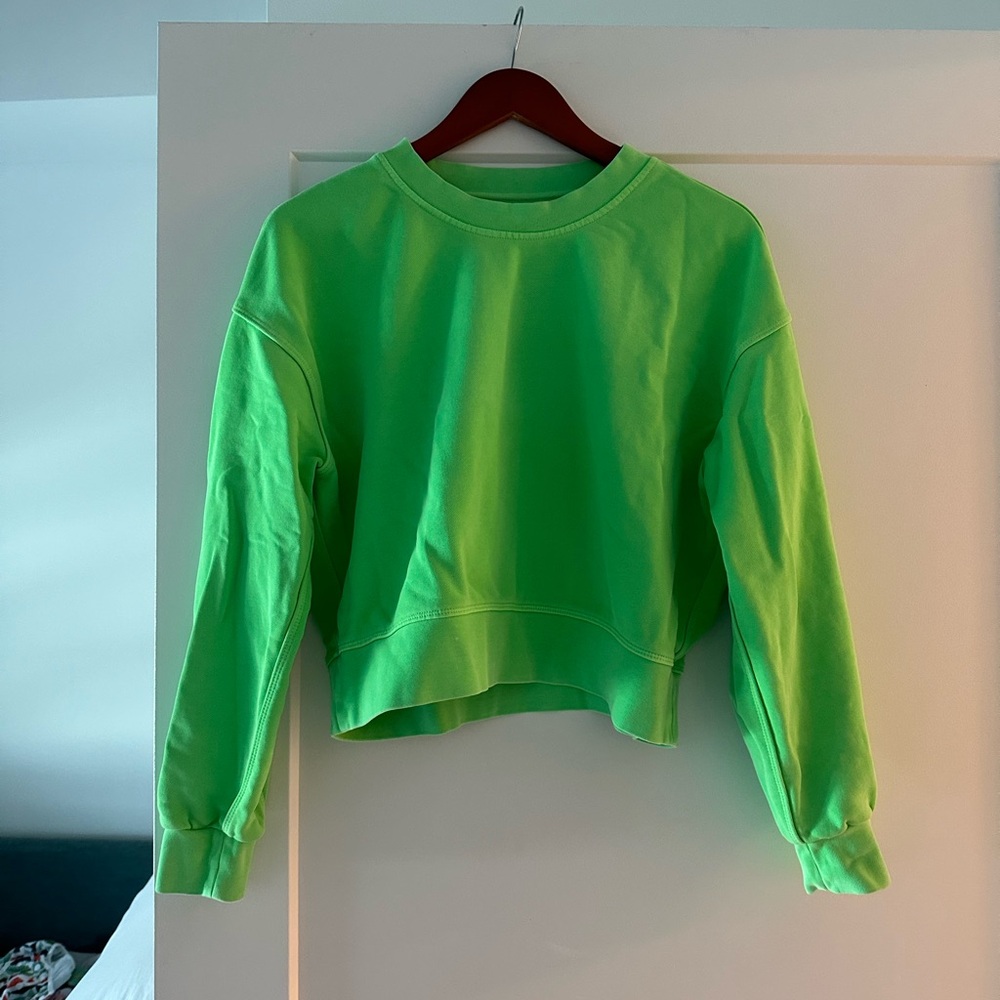 LULULEMON neon green crop sweatshirt